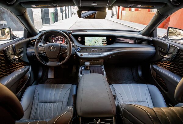 Lexus LS500 - Sputnik Казахстан