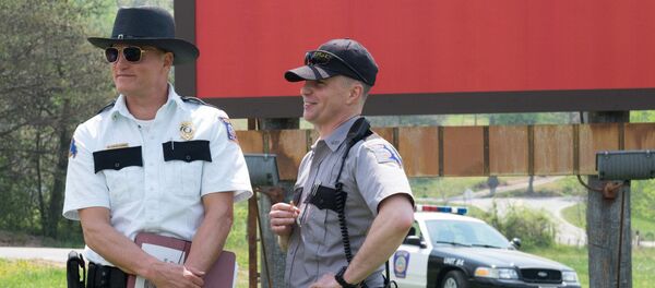 Кадр фильма Три билборда на границе Эббинга, Миссури Кадр фильма Три билборда на границе Эббинга, Миссури - Sputnik Казахстан