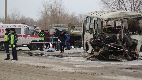 Грузовик столкнулся с пассажирским автобусом - Sputnik Казахстан