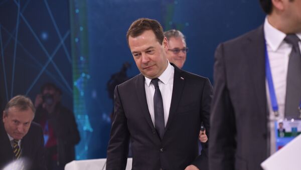 Дмитрий Медведев на Международном форуме Цифровая повестка в эпоху глобализации - Sputnik Казахстан