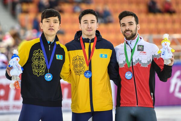 Абзал Ажгалиев (Казахстан), Денис Никиша (Казахстан)  и Франсуа Амлен (Канада) - Sputnik Казахстан