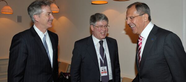 Встреча министра иностранных дел РФ Сергея Лаврова с заместителем госсекретаря США Уильямом Бернсом, в центре - заместитель главы МИД РФ Алексей Бородавкин - Sputnik Казахстан