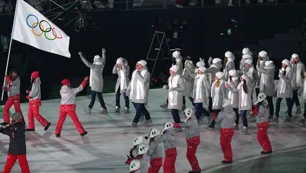Олимпийские атлеты из России на церемонии открытия XXIII зимних Олимпийских игр в Пхенчхане - Sputnik Казахстан
