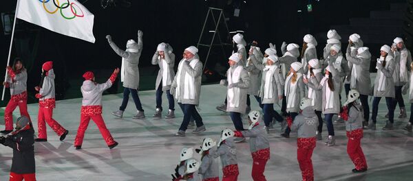 Олимпийские атлеты из России на церемонии открытия XXIII зимних Олимпийских игр в Пхенчхане - Sputnik Казахстан