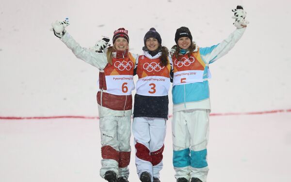 Олимпийской чемпионкой стала Перрен Лафонт из Франции, серебро завоевала Дюфуа-Лапуант из Канады - Sputnik Казахстан