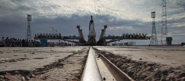 Вывоз и установка на старт ракеты Союз ТМА-17М Вывоз и установка на старт ракеты Союз ТМА-17М - Sputnik Казахстан