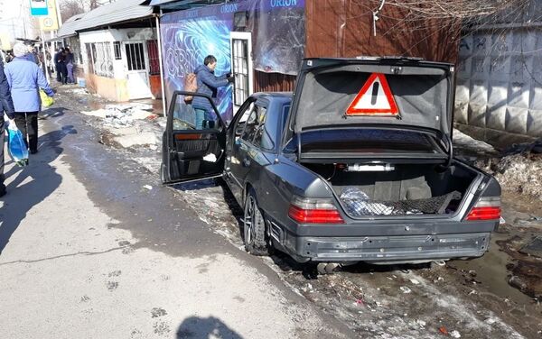 Смертельный наезд на пешеходов на ул. Кудерина - Sputnik Казахстан