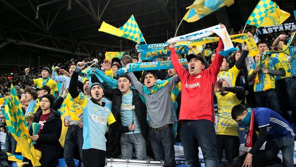 Фанаты футбольного клуба Астана - Sputnik Казахстан