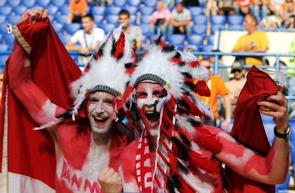 Болельщики сборной Дании – бикфордов шнур для датского динамита Болельщики сборной Дании – бикфордов шнур для датского динамита - Sputnik Казахстан