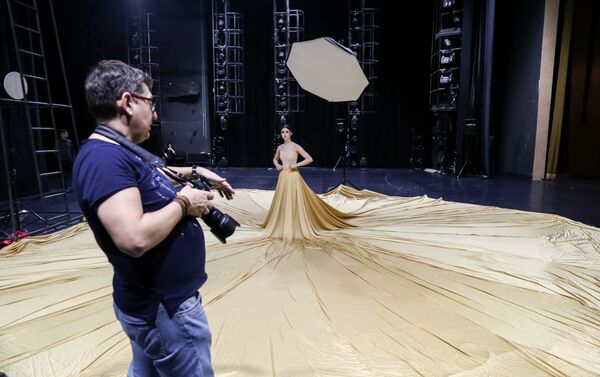 Фотограф Алексей Кривцов за работой в Astana Ballet - Sputnik Казахстан