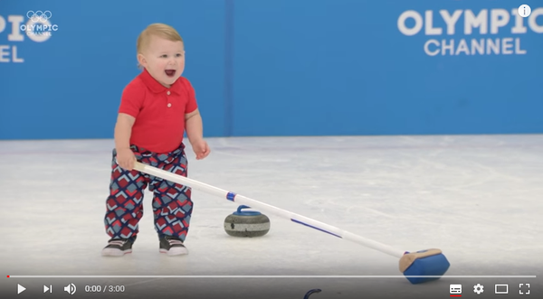 На олимпийском Youtube канале опубликовано забавное видео под названием Если бы симпатичные дети соревновались в зимних играх   - Sputnik Казахстан