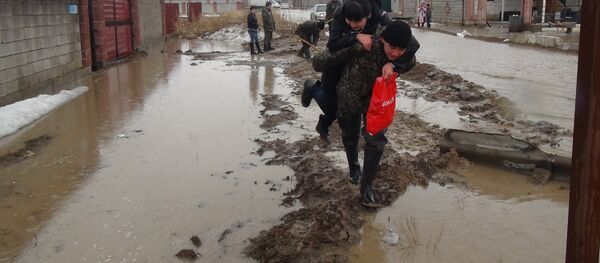 Талые воды подтопили село Узынагаш Алматинской области - Sputnik Казахстан