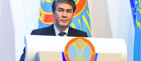 Аким Астаны Асет Исекешев на отчетной встрече - Sputnik Казахстан