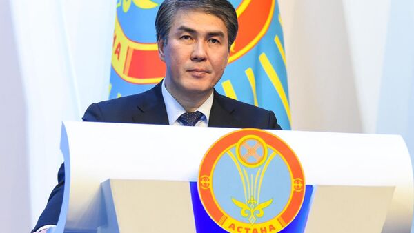 Аким Астаны Асет Исекешев на отчетной встрече - Sputnik Казахстан