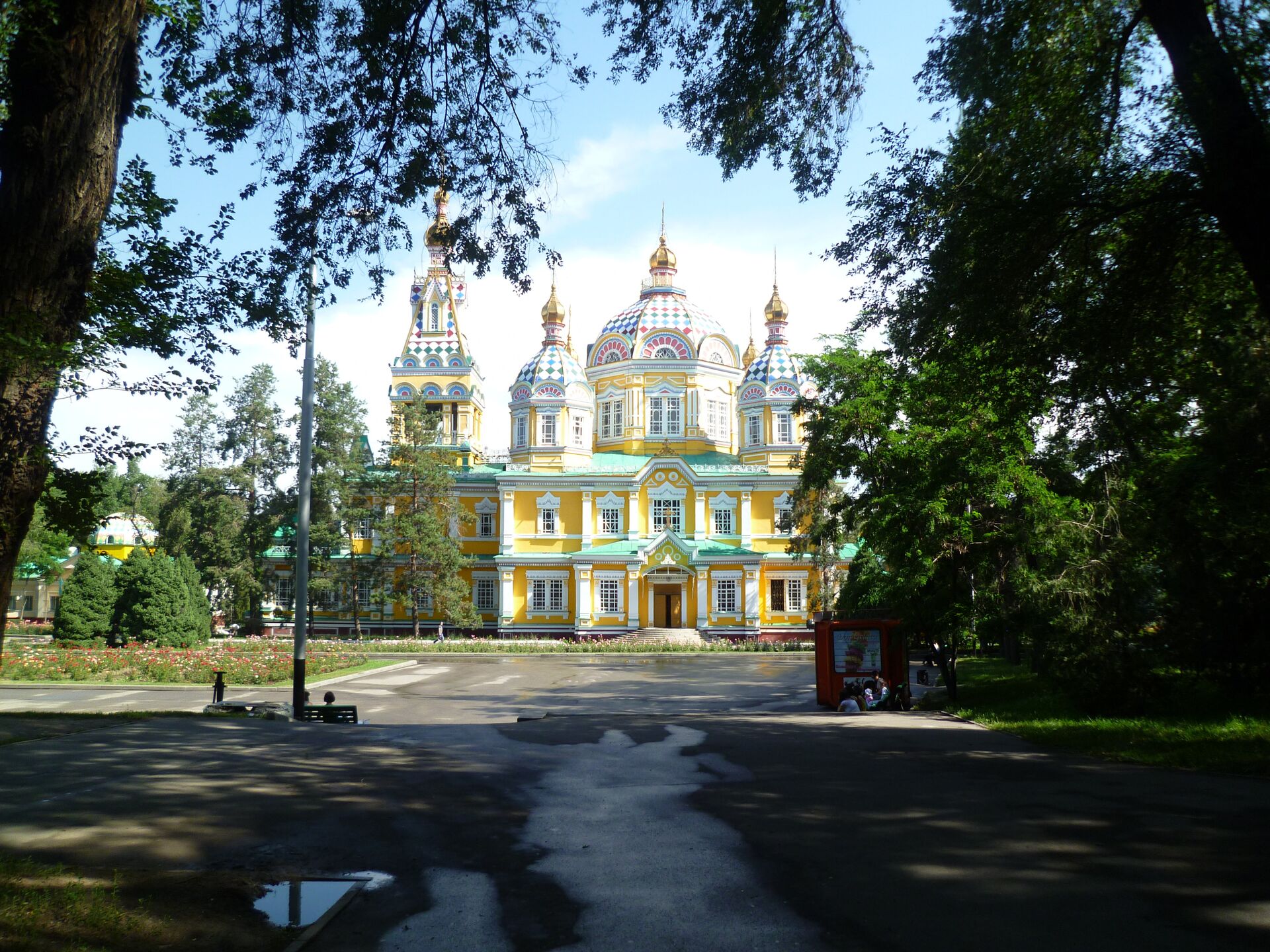 Свято-Вознесенский кафедральный собор. В советский период там был музей. В нем работал Ю. Домбровский - Sputnik Казахстан, 1920, 19.07.2024