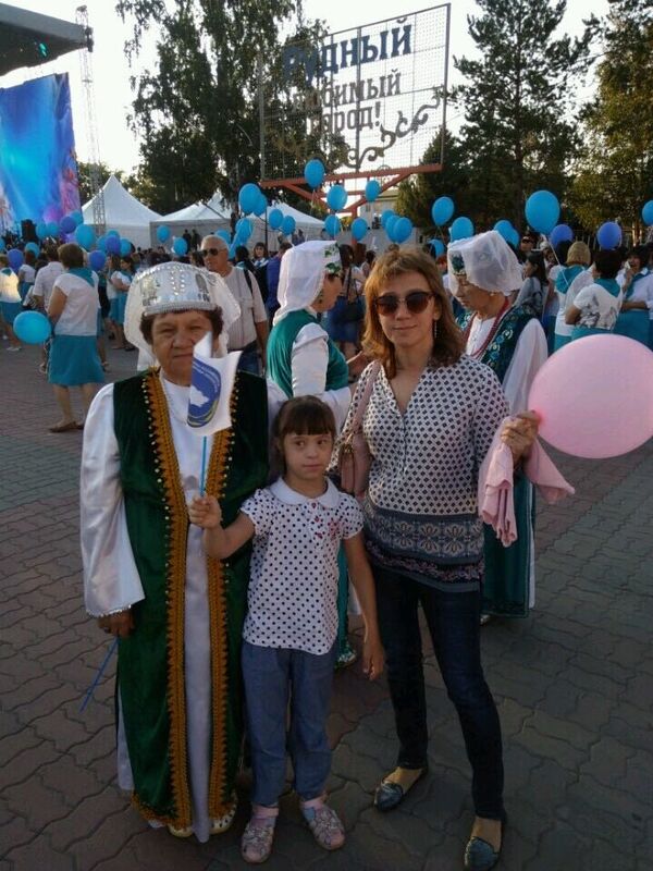 Лилия Шафоростова с дочкой Ариной - Sputnik Казахстан