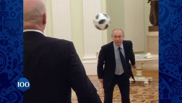 Путин и Инфантино сыграли в футбол - Sputnik Казахстан