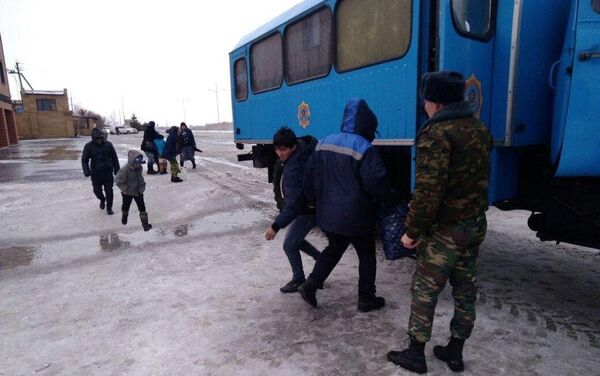 Эвакуация пострадавших с трасс - Sputnik Казахстан