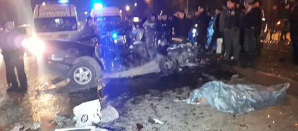 Audi 100 жүк көлігімен соқтығысты - Sputnik Қазақстан