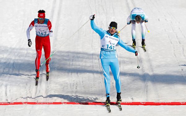 Лыжник Александр Колядин - Sputnik Казахстан