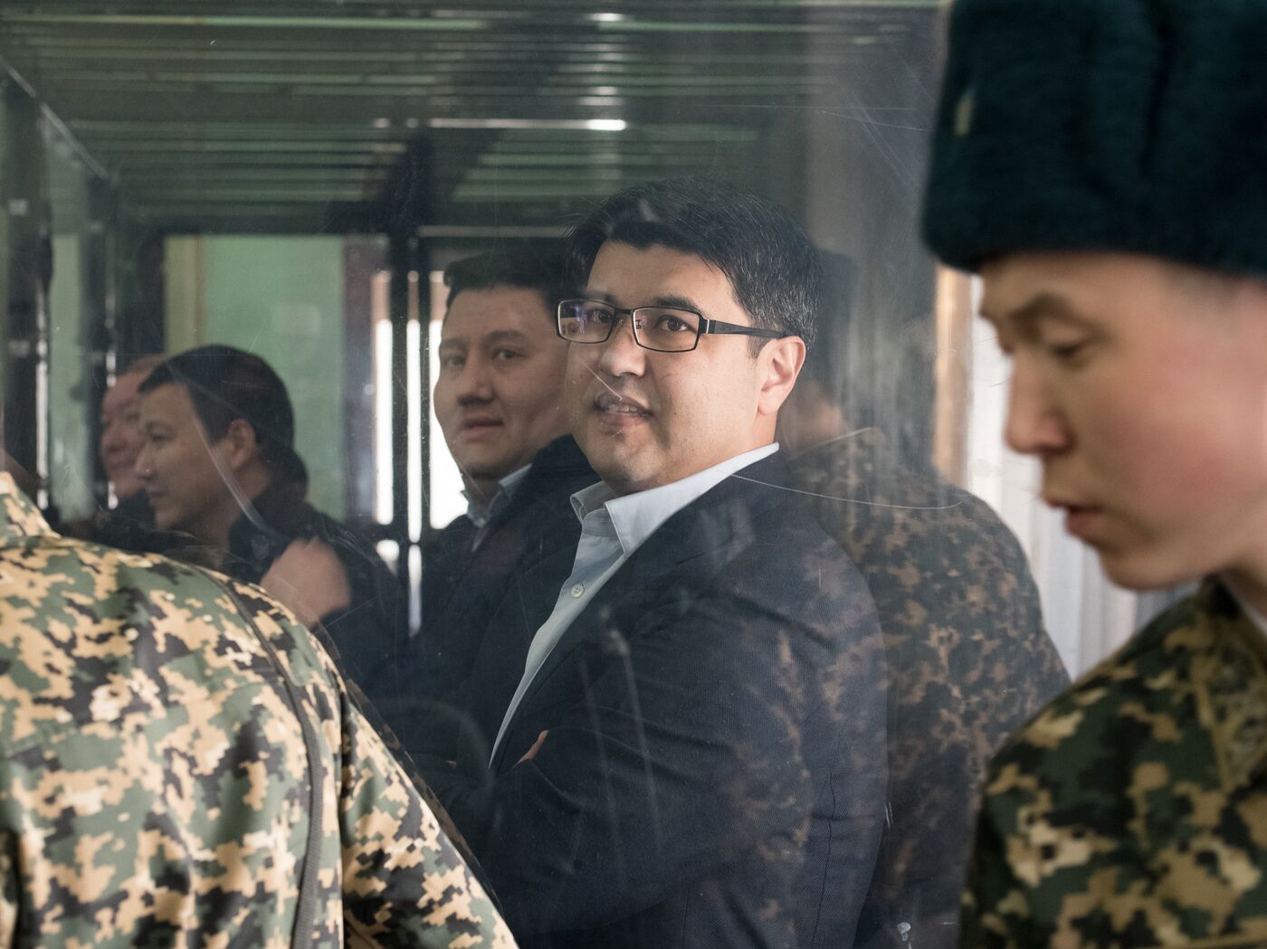 Томпақ қыздармен дөрекі секс Порно видео секс томпақ қыздар