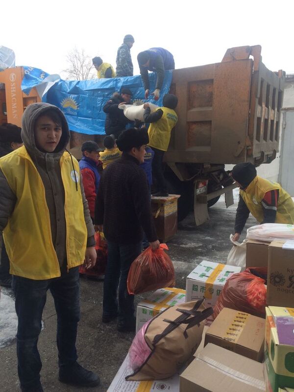 Отправка гуманитарной помощи в Аягоз - Sputnik Казахстан