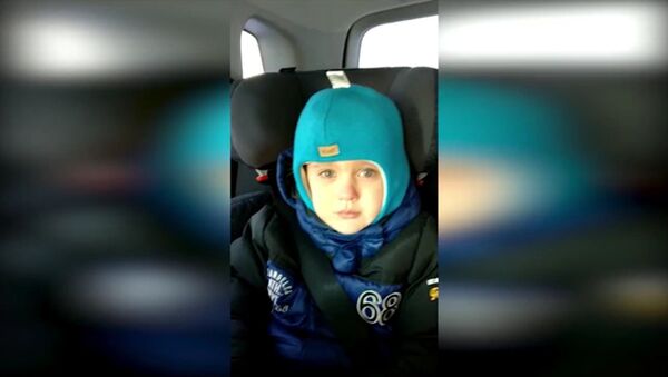 Мальчик в Новосибирске расплакался из-за того, что не увидел дядю Путина - Sputnik Казахстан