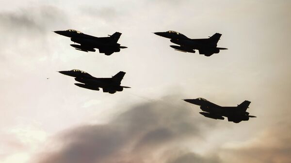 Истребители F16, архивное фото - Sputnik Казахстан