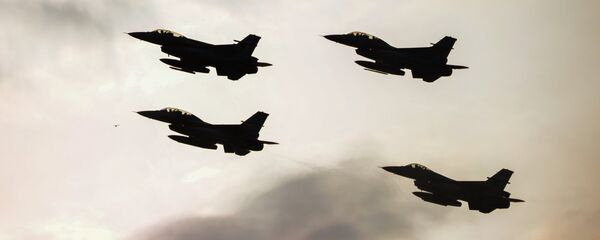 Истребители F16, архивное фото - Sputnik Казахстан