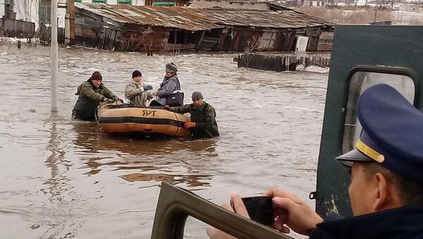 Эвакуация жителей в Шемонаихинском районе ВКО - Sputnik Казахстан