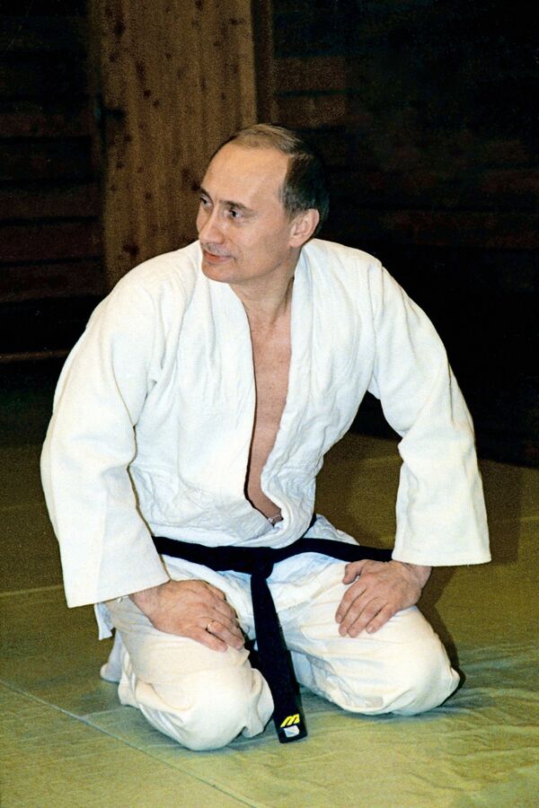 В.Путин во время тренировки - Sputnik Казахстан