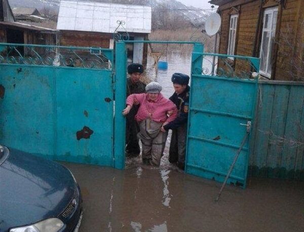 Эвакуация людей - Sputnik Казахстан