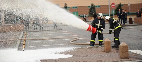 Пожарные учения в торгово-развлекательном центре Mega - Sputnik Казахстан