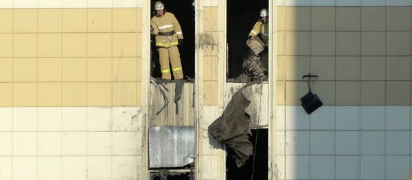 Последствия пожара в ТЦ «Зимняя вишня» - Sputnik Казахстан