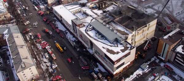 Последствия пожара в ТЦ «Зимняя вишня» - Sputnik Казахстан