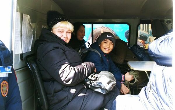 В Семее спасатели проводят работы по оповещению жителей острова Полковничий и поселка Восточной в связи с подъемом уровня воды - Sputnik Казахстан