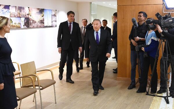 Глава государства ознакомился с ходом реализации проектов по благоустройству столицы - Sputnik Казахстан