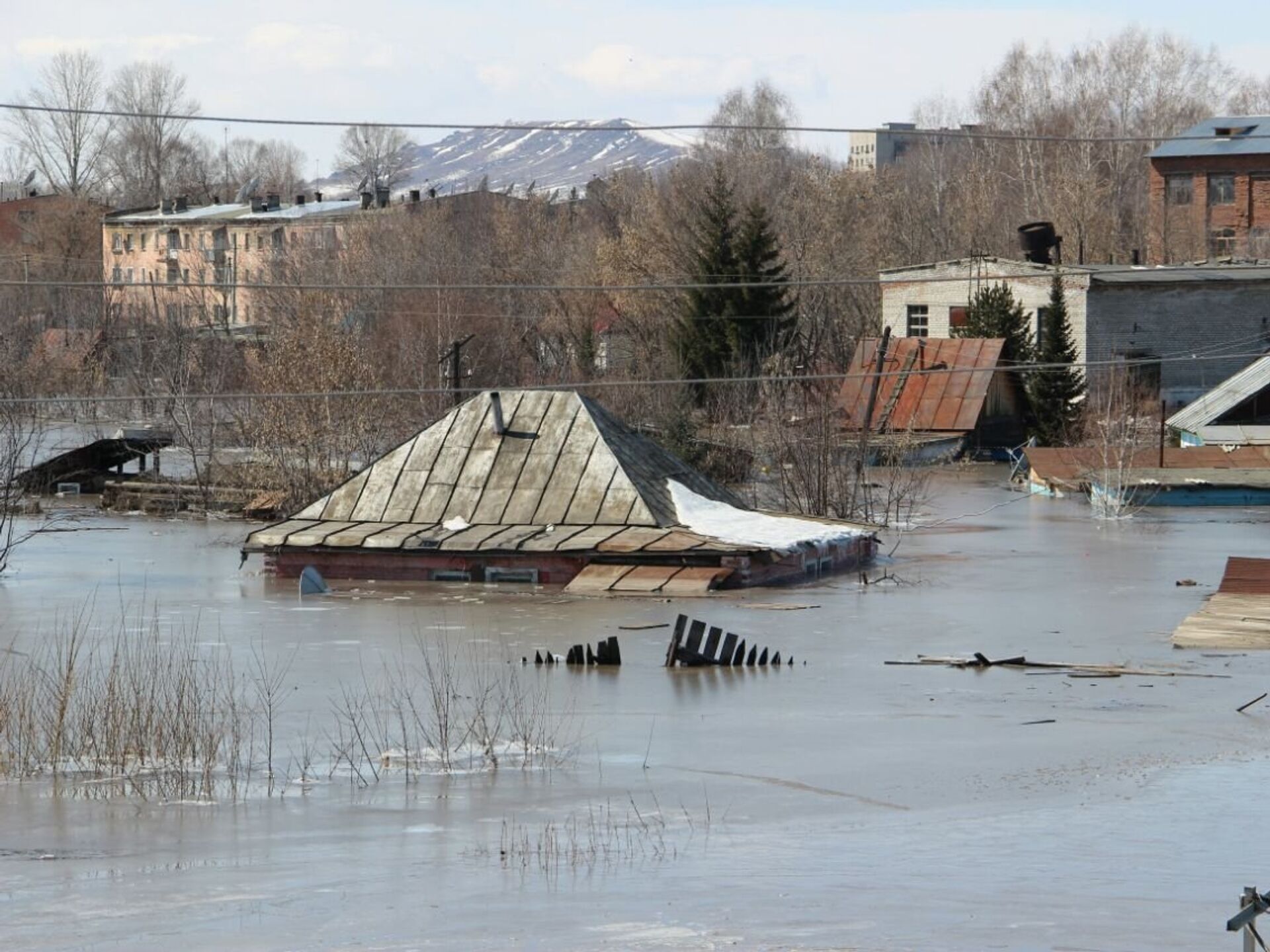 Есть ли наводнение в казахстане. Наводнение. Паводок. Наводнение в горах. Наводнение в Казахстане.