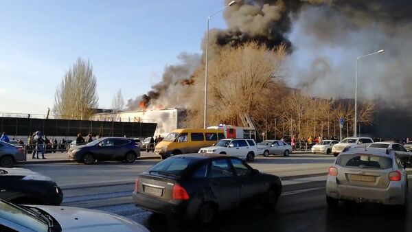 Пожар в торговом центре Самары - Sputnik Казахстан