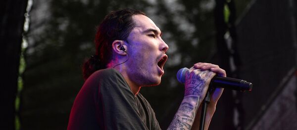 Казахстанский рэп-исполнитель Адиль Скриптонит Казахстанский рэп-исполнитель Адиль Скриптонит - Sputnik Казахстан