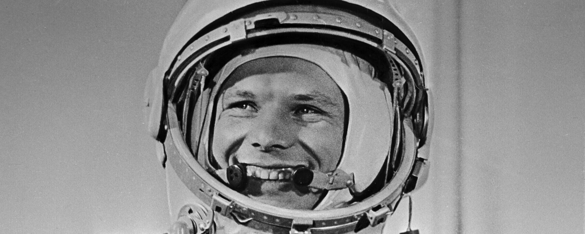 Герой Советского Союза Юрий Алексеевич Гагарин - Sputnik Казахстан, 1920, 12.04.2026