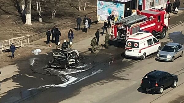 Автомобиль сгорел возле автобусной остановке в Костанае - Sputnik Казахстан