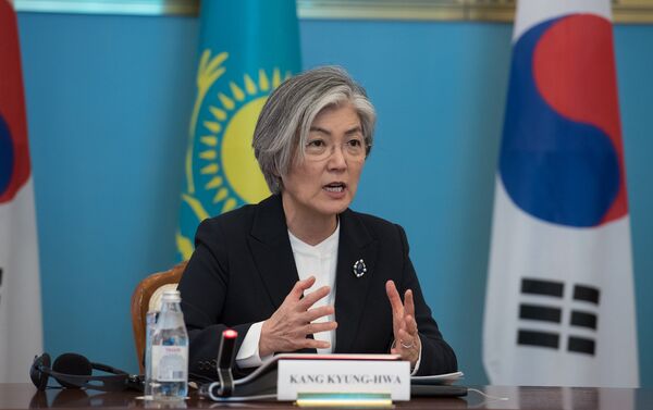 Министр иностранных дел Республики Корея Кан Гён Хва - Sputnik Казахстан