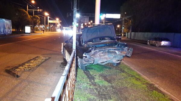 Столкновение двух автомобилей - Sputnik Казахстан