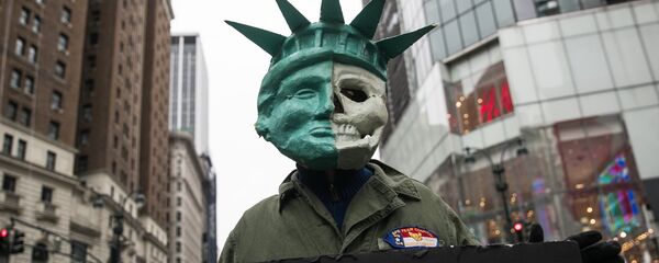 Акция протеста в США против ударов по Сирии Акция протеста в США против ударов по Сирии - Sputnik Казахстан