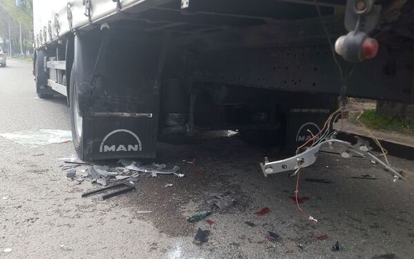 Lada столкнулась с грузовиком Man в Алматы - Sputnik Казахстан