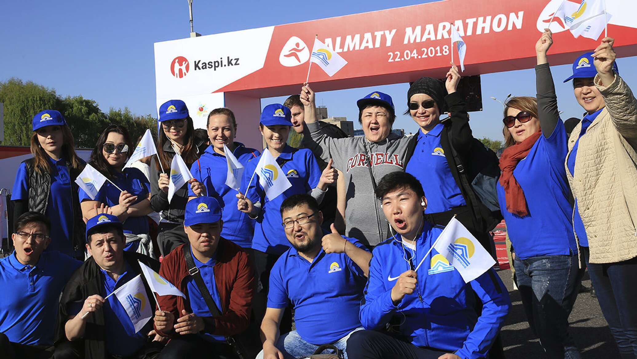 Almaty marathon. Алматы люди. Almaty half Marathon. Алматы люди фото.