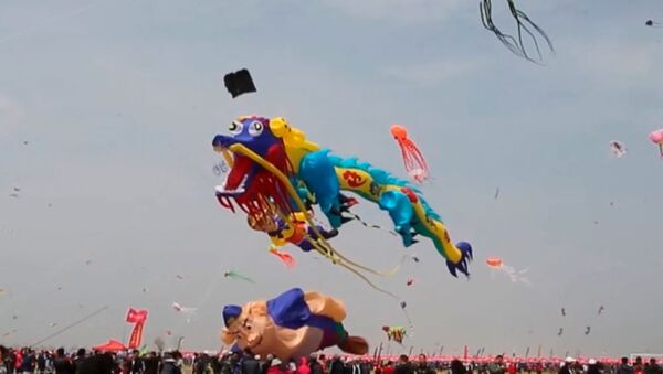 Фестиваль воздушных змеев в Китае - Sputnik Казахстан