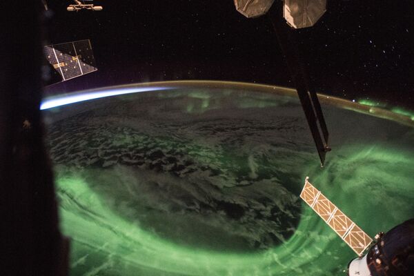 Снимок северного сияния, сделанный астронавтом Рики Арнольдом с борта МКС - Sputnik Казахстан