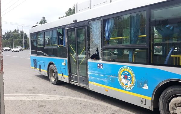 Столкновение двух пассажирских автобусов - Sputnik Казахстан
